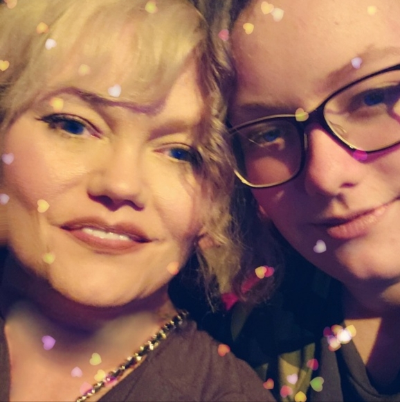 MEET YOUR POSHER - Picture 10 of 16